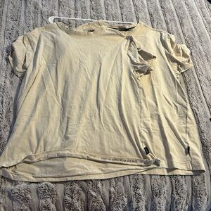 Kenneth Cole Cream Short Sleeve Tees